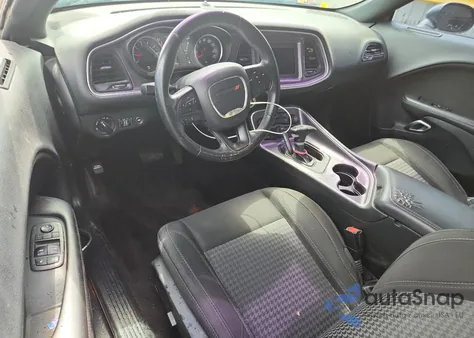 2018 Dodge Challenger Sxt z USA, uszkodzony, nr VIN 2C3CDZAG4JH270822